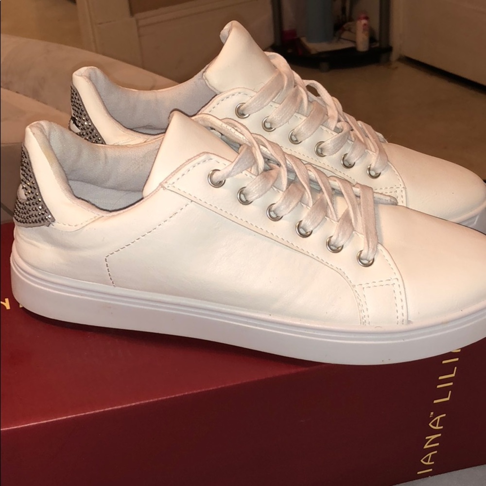 Fashion nova sneakers